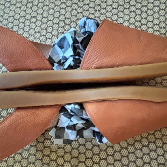 Born Inlet leather shoes- Size 7 - Picture 2 of 3